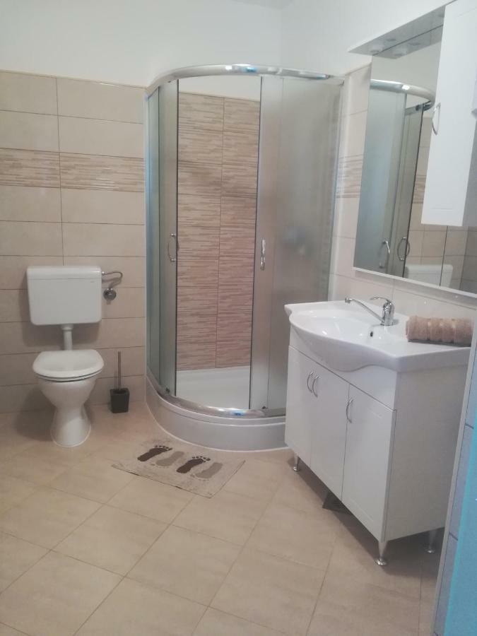 Apartmani Gojko Sali Buitenkant foto